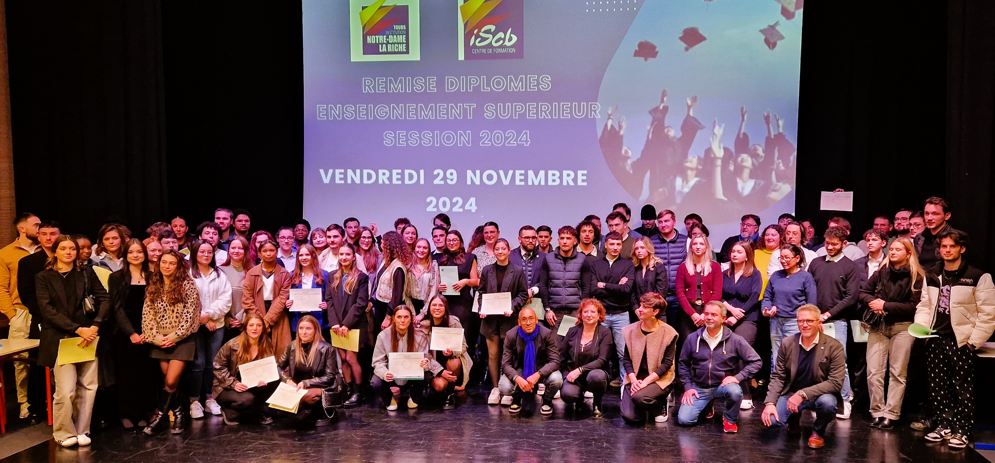 Le vendredi 29 novembre avait lieu la remise de diplĂŽmes du Campus Sup' NDLR / CFAISCB pour la session dâexamen 2024âŠ