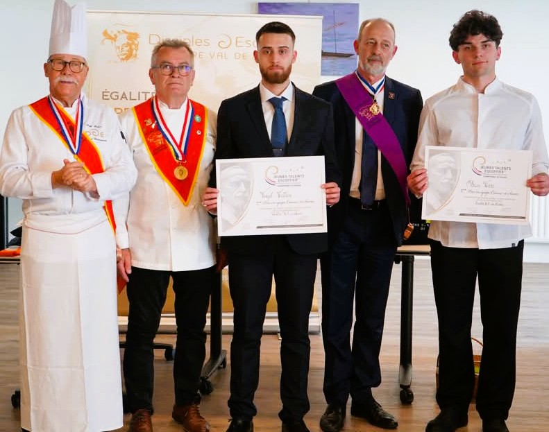 Le 04 avril dernier, au restaurant pédagogique La Gabarre, avaient lieu les sélections régionales du Championnat de France Jeunes Talents Escoffier…