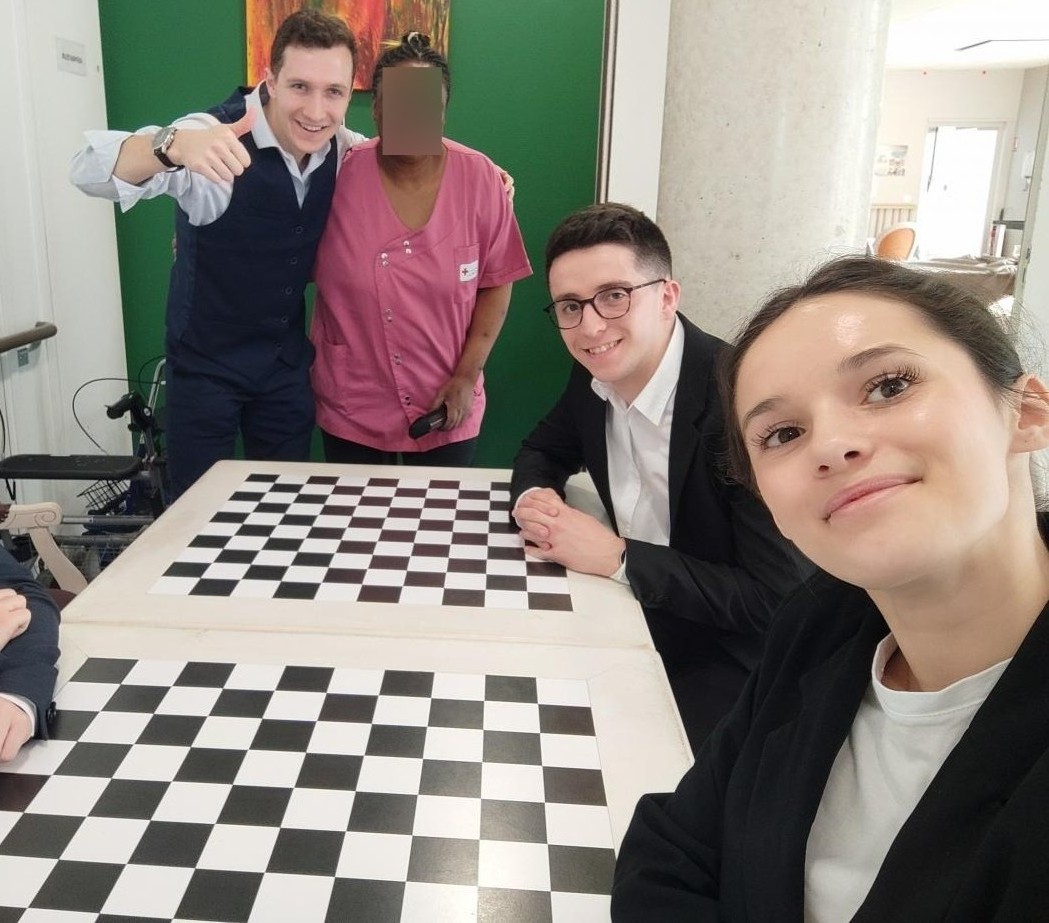 Les apprenants en 2ème année de BTS MHR Option C (Hébergement) ont eu l’opportunité de découvrir de l’intérieur le fonctionnement d’un EHPAD…